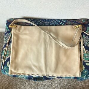 Hobo bone colored shoulder tote
